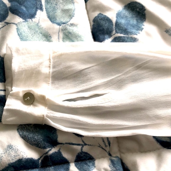 Chic WHITE TOP - Picture 2 of 2